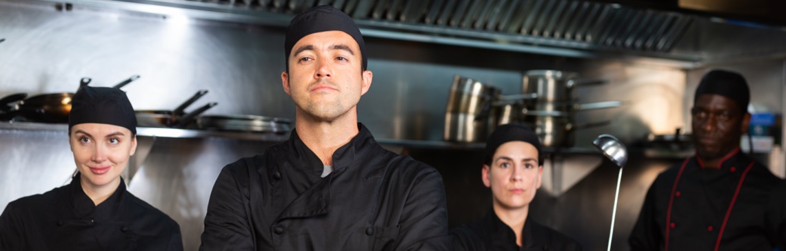 Cargos e funções em restaurante: explicação fácil e rápida