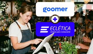 Goromer e Ecletica sistema para restaurante sendo utilizados por uma jovem garçonete em um bar movimentado, facilitando o atendimento e gerenciamento do estabelecimento.