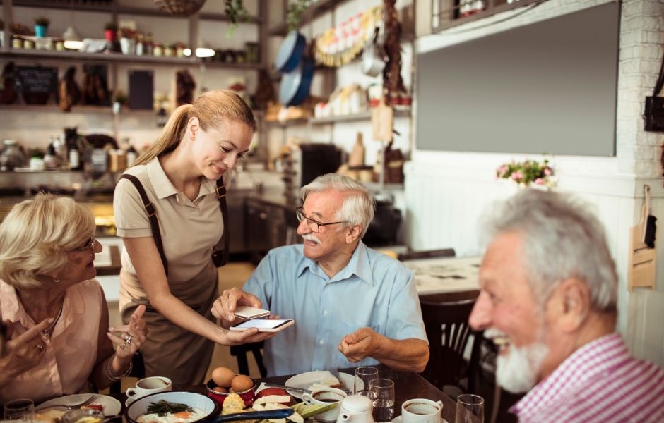 11 dicas + 5 pilares para melhorar atendimento em restaurante