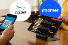 Aplicativo Goomer integrado com sistema do Colibri para pedidos de restaurante por celular, com código QR e menu digital em tela de tablet.