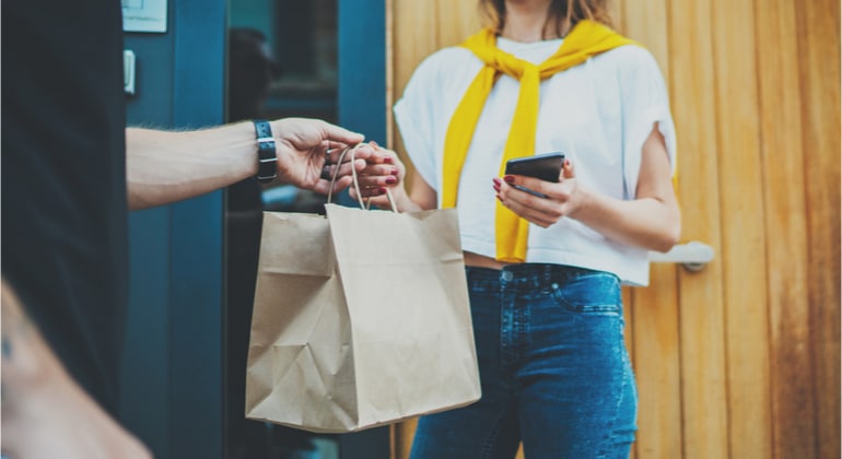 Takeaway, Drive Thru ou Delivery? Qual é a melhor opção para o Restaurante?